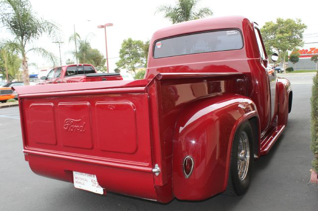 Ford F100 1955 photo 2