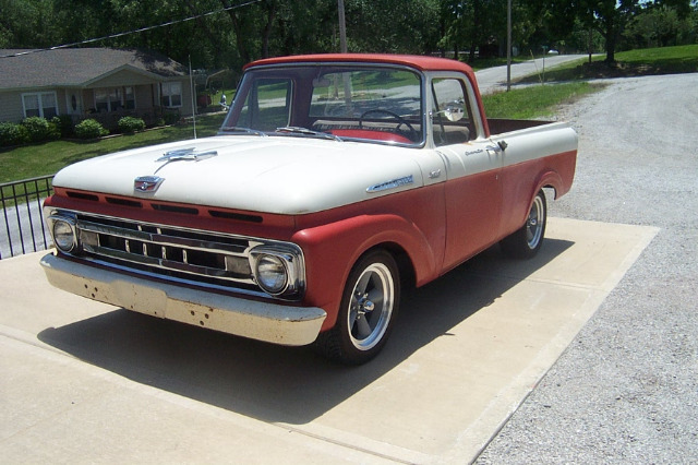 Ford F100 1961 photo 4