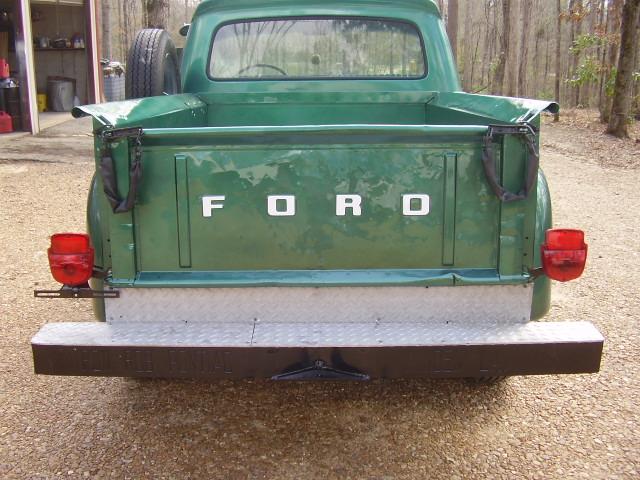 Ford F100 1964 photo 2