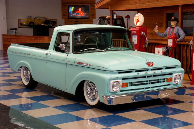 Ford F100 1965 photo 2