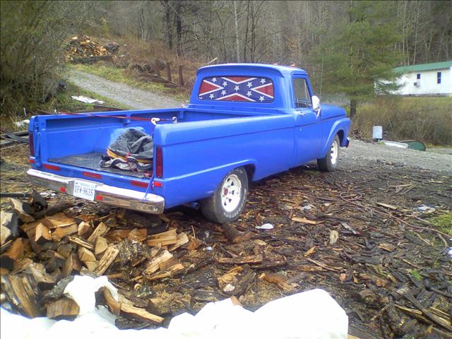 Ford F100 1966 photo 1