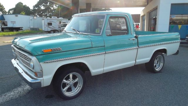 Ford F100 1968 photo 2
