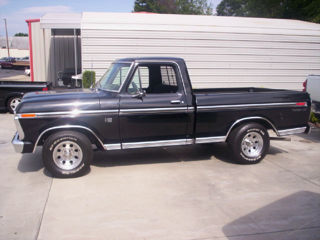 Ford F100 1974 photo 2
