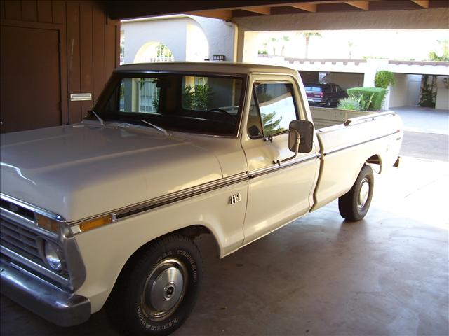 Ford F150 1975 photo 4