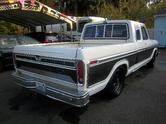 Ford F150 AWD 4dr Base 4x4 SUV Extended Cab Pickup