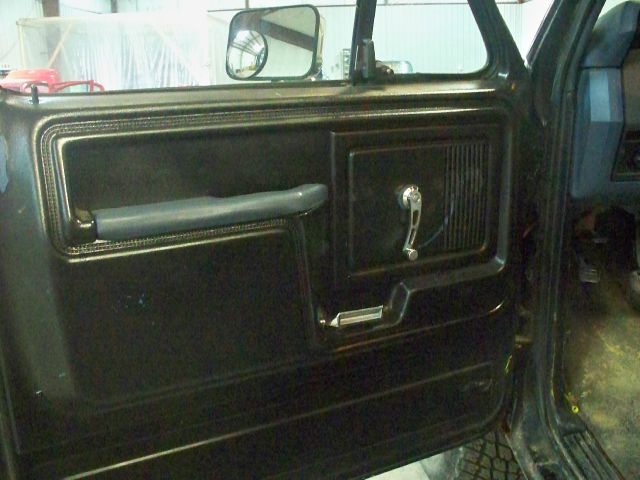 Ford F150 1985 photo 1