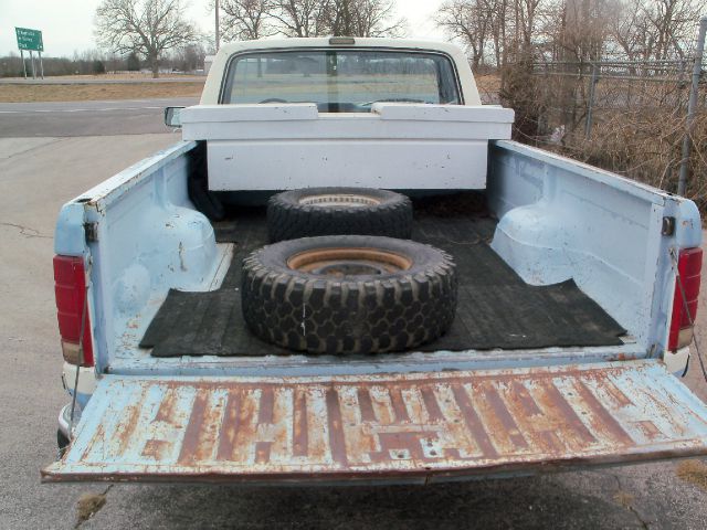 Ford F150 1986 photo 4