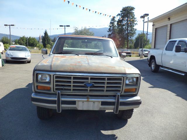 Ford F150 1986 photo 0