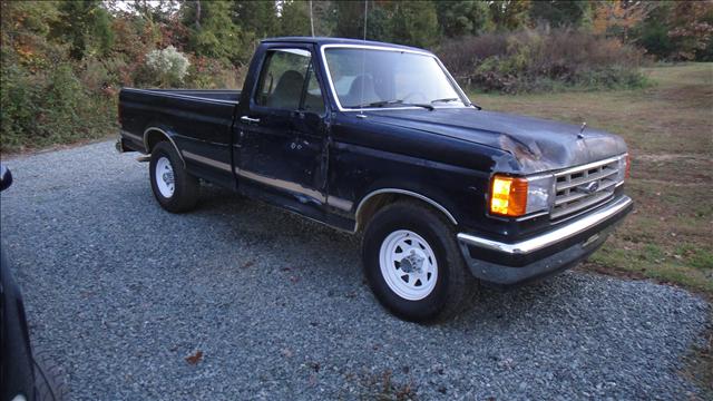 Ford F150 Grand Touring 2WD Crew Cab Pickup
