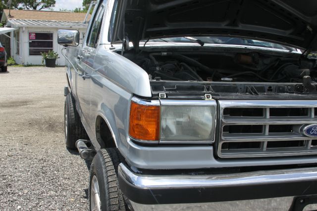 Ford F150 1987 photo 13
