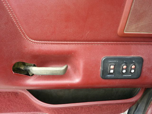 Ford F150 1987 photo 2