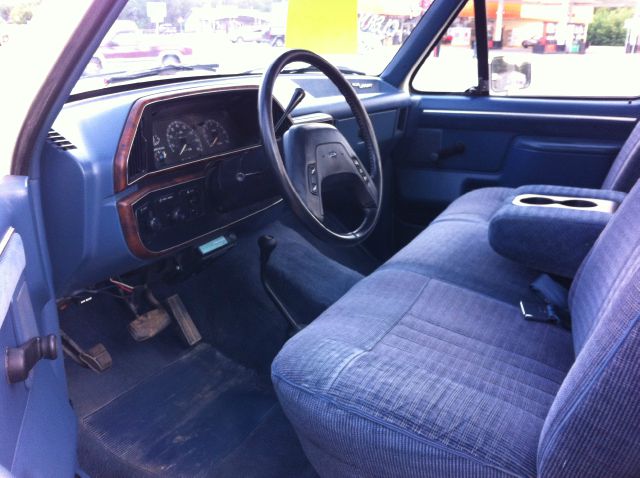 Ford F150 1988 photo 1