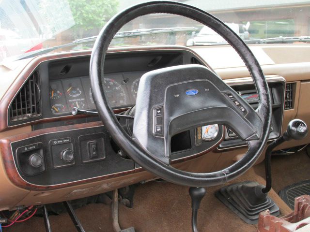 Ford F150 1989 photo 2