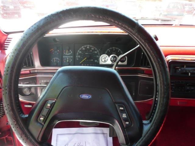 Ford F150 1989 photo 10