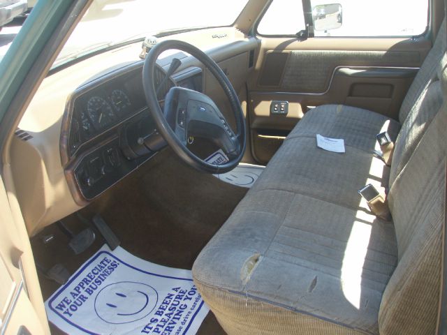Ford F150 1989 photo 2