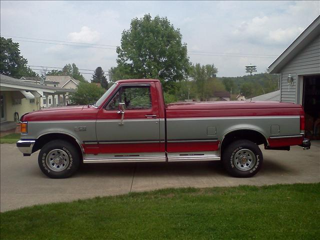 Ford F150 Grand Touring 2WD Pickup