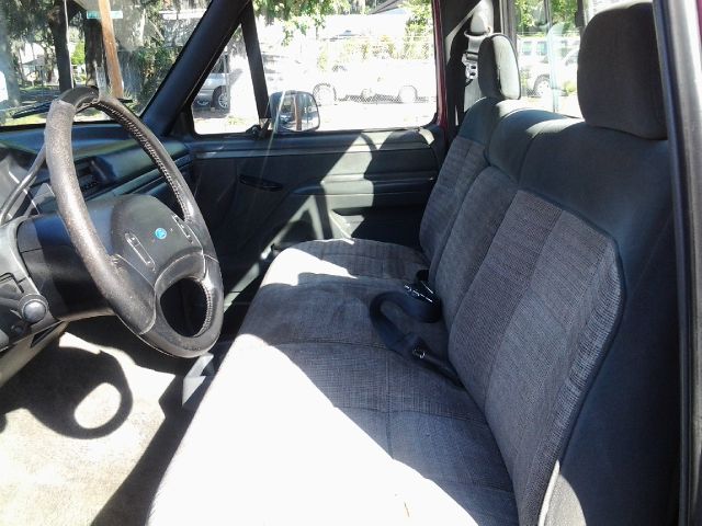 Ford F150 2010 Hyundai SE Pickup Truck