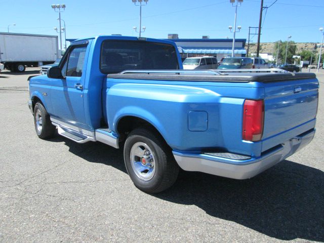 Ford F150 1992 photo 2