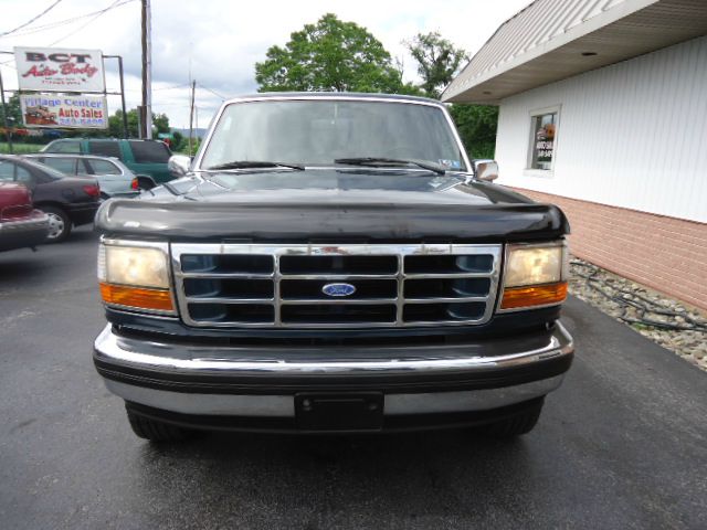 Ford F150 LT. 4WD. Sunroof, Leather Pickup Truck