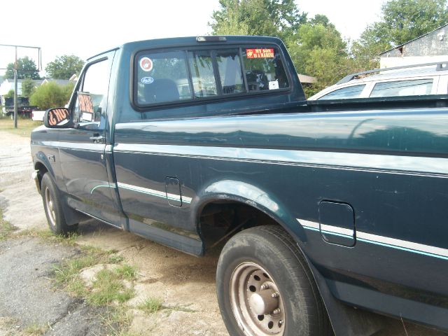 Ford F150 Front Wheel Drive 4 Cylinder Pickup Truck