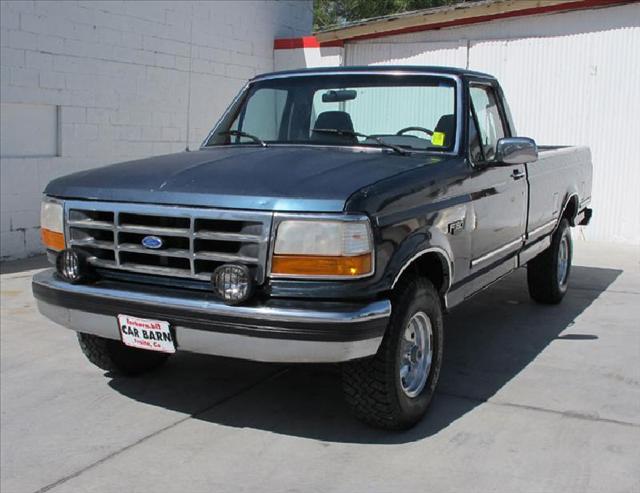 Ford F150 LS Extended Pickup