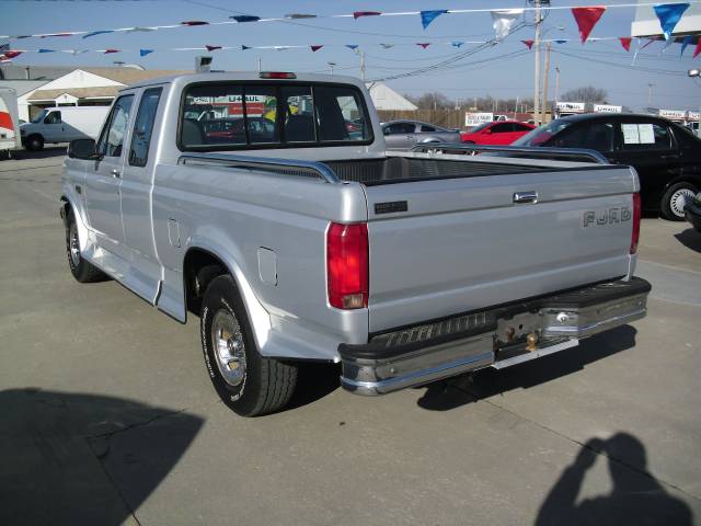 Ford F150 1996 photo 2