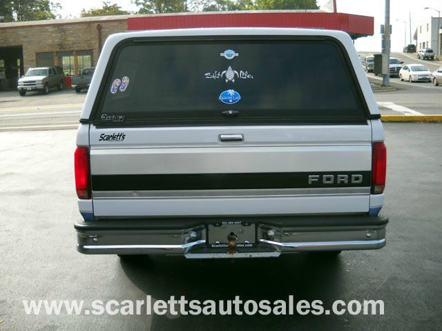 Ford F150 LS Extended Pickup Truck