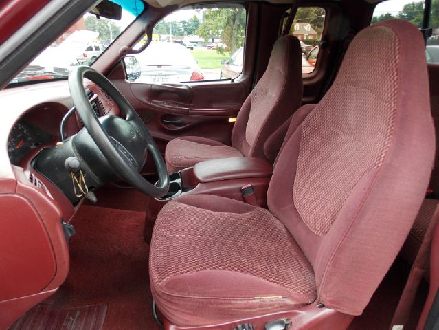 Ford F150 Platinum Edition Pickup Truck