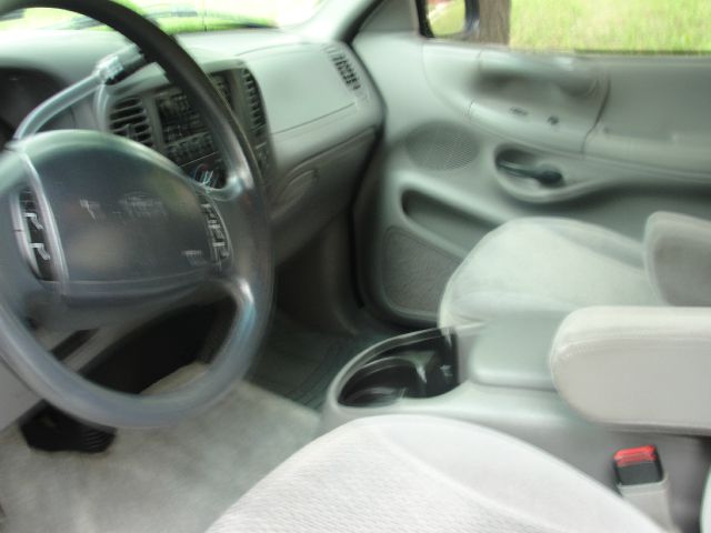 Ford F150 1997 photo 2
