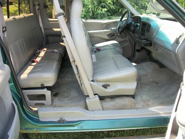 Ford F150 XS Sport Utility 4D Pickup Truck