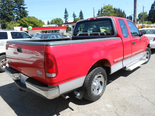 Ford F150 Platinum Edition Pickup Truck