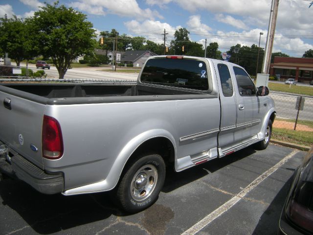 Ford F150 4dr Pick Up Pickup Truck