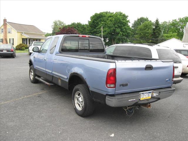 Ford F150 2dr Cpe Base Pickup Truck