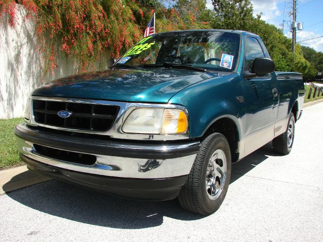 Ford F150 Sport 4WD Pickup Truck