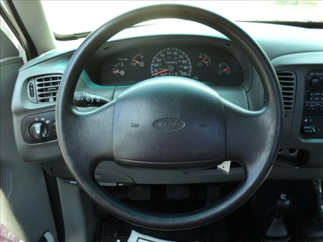 Ford F150 1998 photo 1