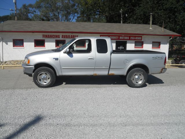 Ford F150 SLT 1 Ton Dually 4dr 35 Pickup Truck