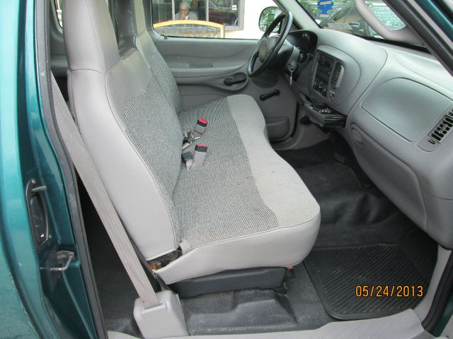 Ford F150 1998 photo 2