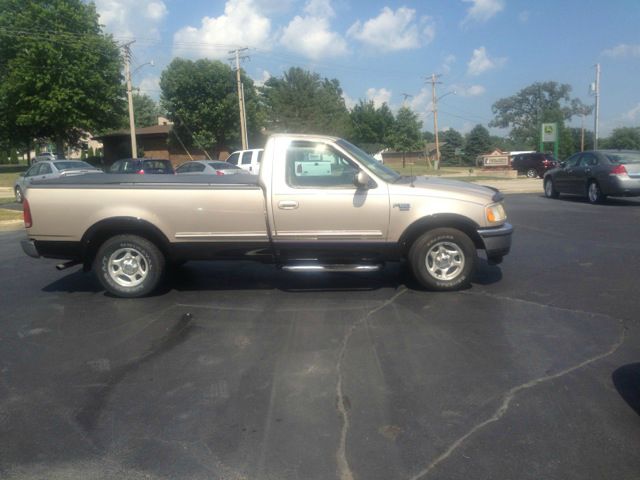 Ford F150 Sport 77pass Pickup Truck