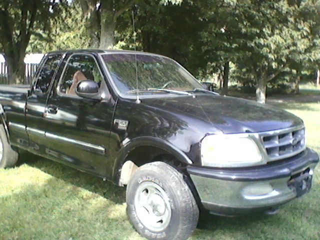 Ford F150 1998 photo 1