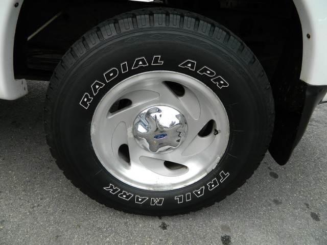 Ford F150 1998 photo 2