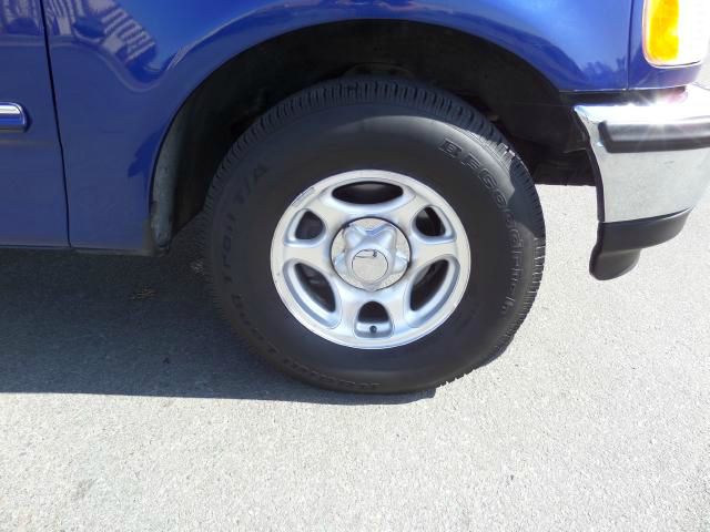 Ford F150 1998 photo 1