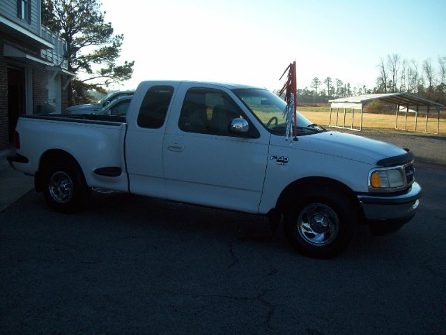 Ford F150 1998 photo 1