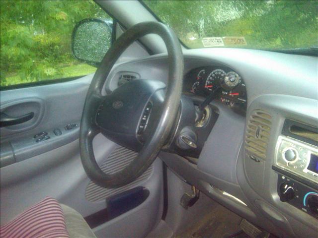 Ford F150 1999 photo 1