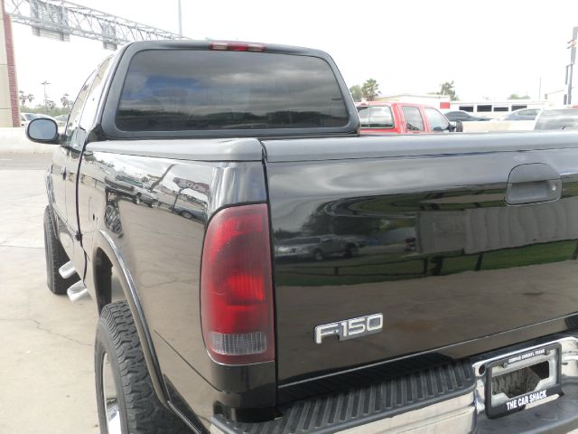 Ford F150 SLT 1 Ton Dually 4dr 35 Pickup Truck