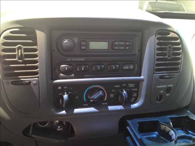 Ford F150 1999 photo 1