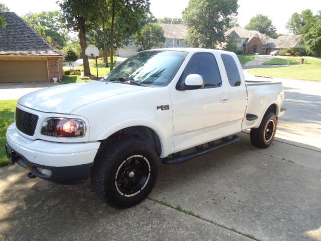 Ford F150 Bucket Extended Cab Pickup