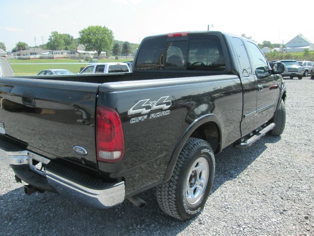 Ford F150 SLT 1 Ton Dually 4dr 35 Pickup Truck