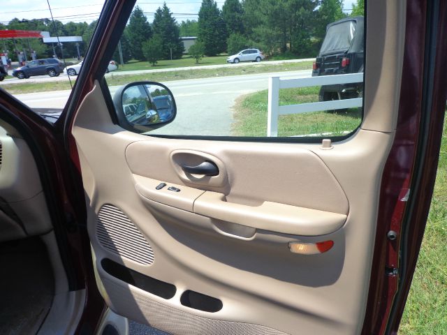 Ford F150 1999 photo 2