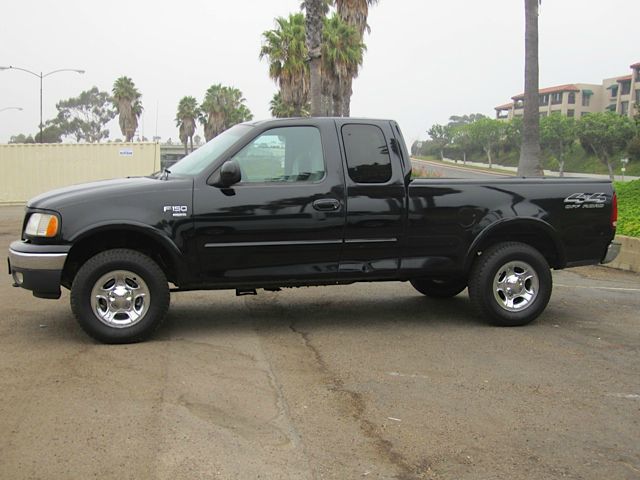 Ford F150 SLT 1 Ton Dually 4dr 35 Pickup Truck