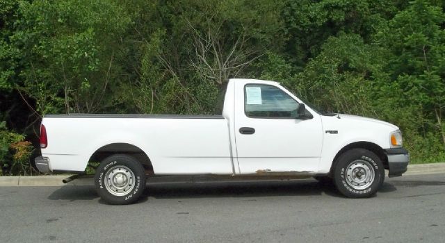 Ford F150 Extended LS Pickup Truck